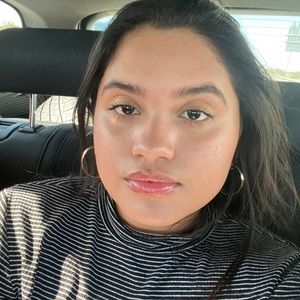 Meet your Posher, Karla